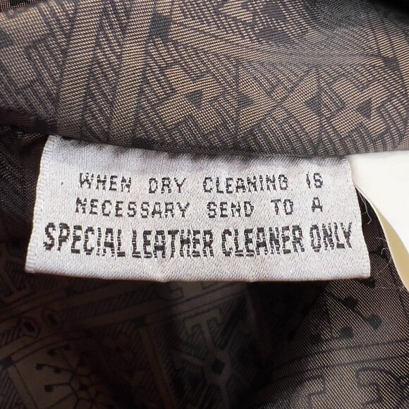 Global Identity lll Padded Shoulders Leather Trench Coat Women's M - Picture 8 of 10